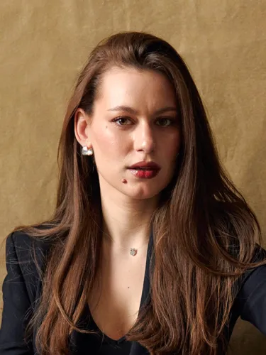 Porträt: Aleksandra Meteleva