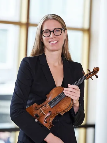 Annette Schmidt-Barnekow
